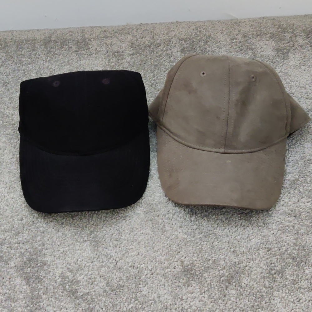 H&M black and forest green hats for men